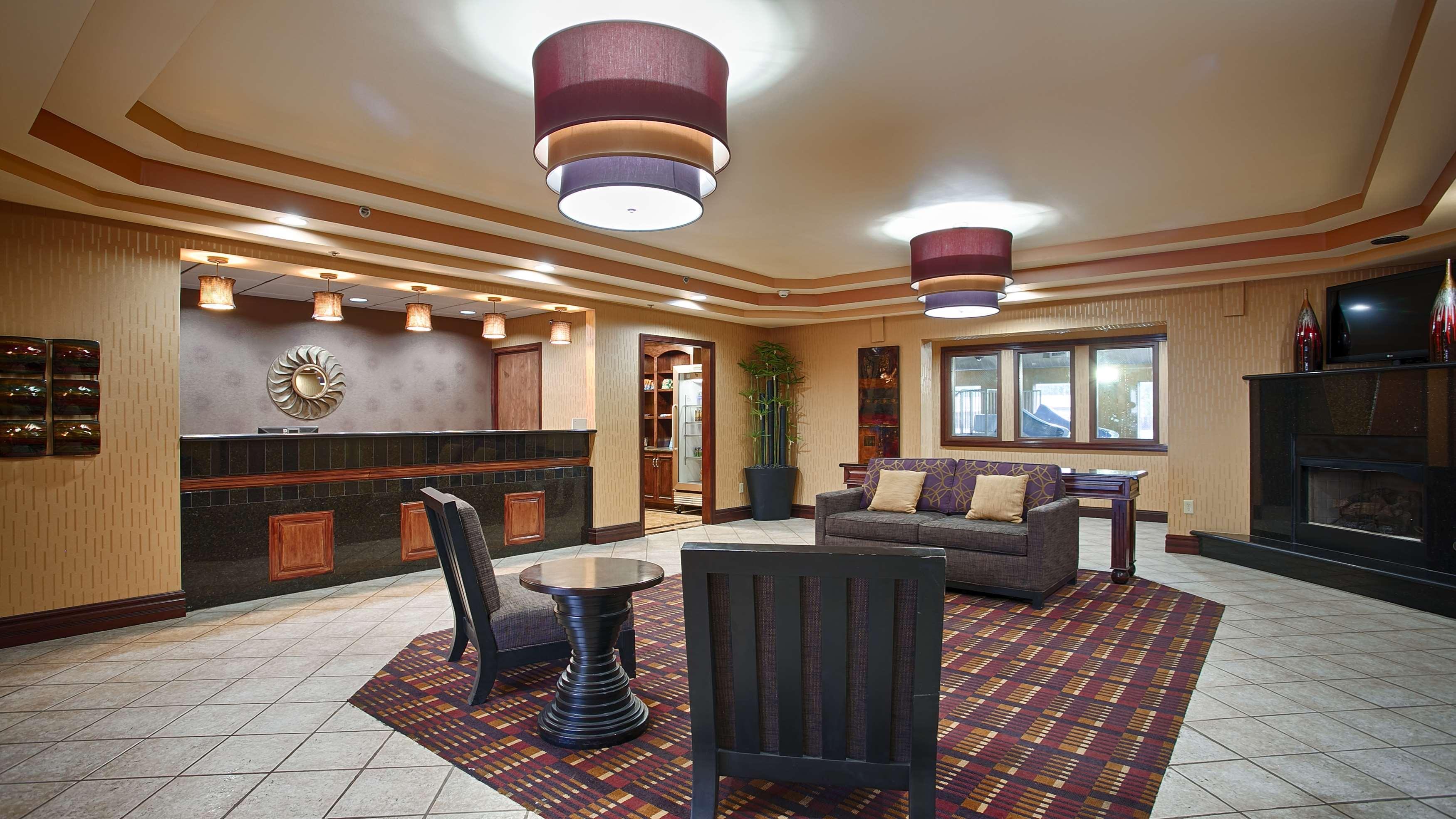 Best Western Plus Midwest Inn & Suites Salina Exterior foto